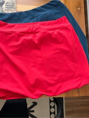 HALARA Women's Skort Duo in Bright Red and Teal Blue